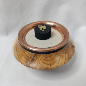 Räucherschale aus Eibenholz mit Kupferschale 1