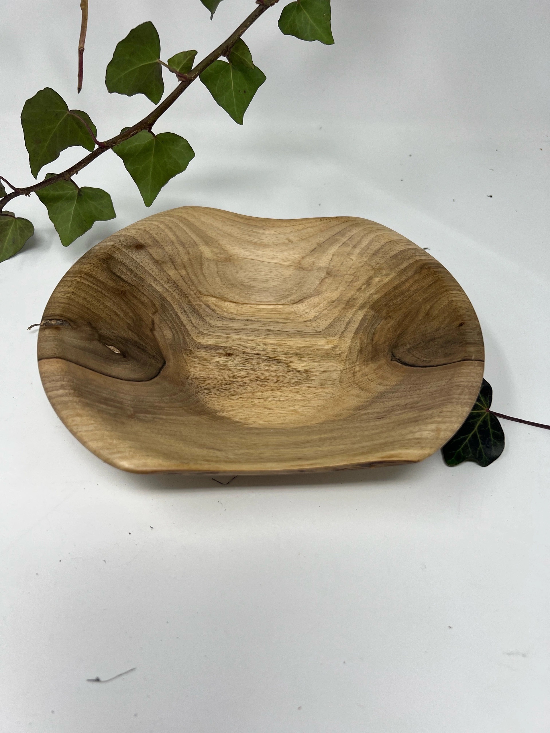 Schale Wahlnuss ø ca. 20cm – Bild 2