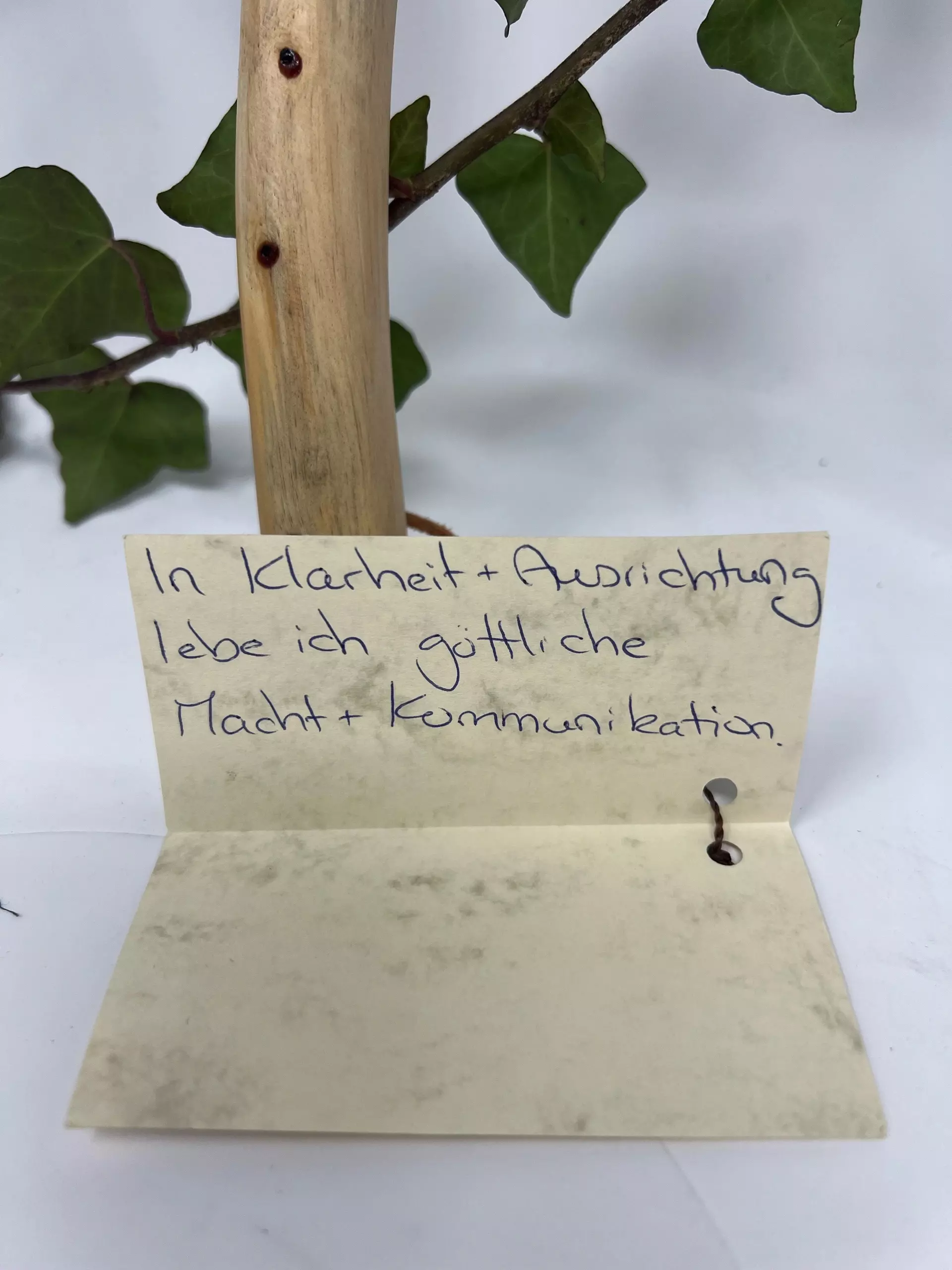 Ritualrassel Lapislazuli & Bergkristall – Bild 3